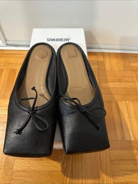 Jacquemus Black Square-Toe Leather Mules with Bow Detail